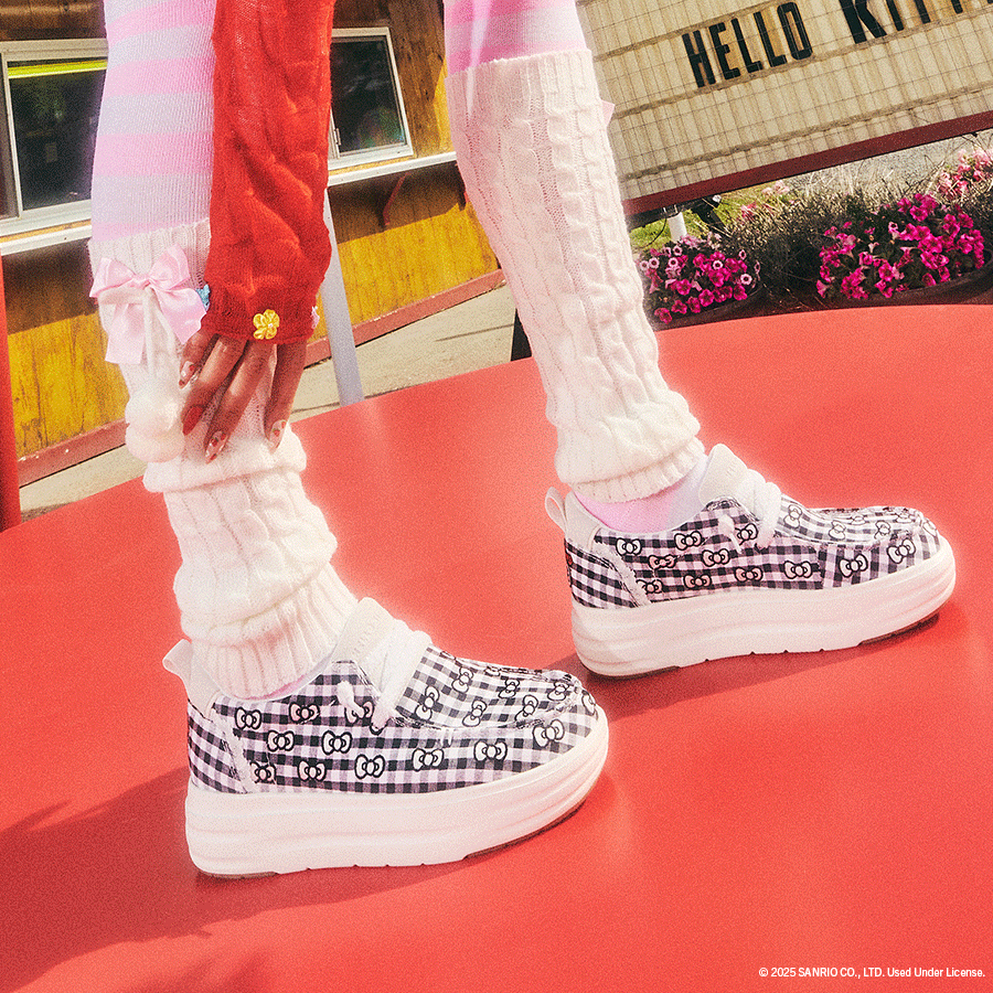 Women's Wendy Nova Hello Kitty Black White