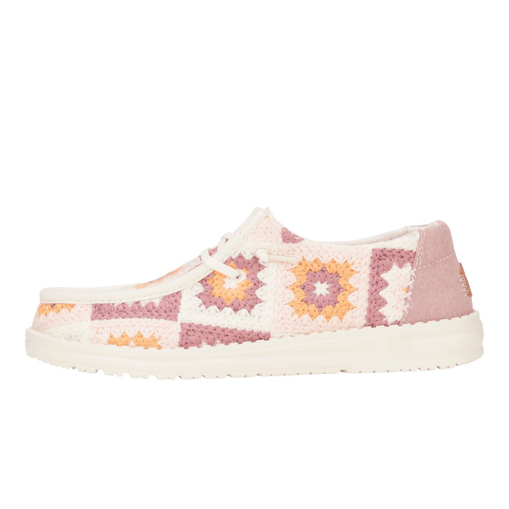 Wendy Cottage Crochet Petal Pink/Multi - Hey Dude South Africa